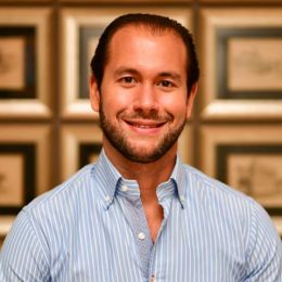 César A. Fernández