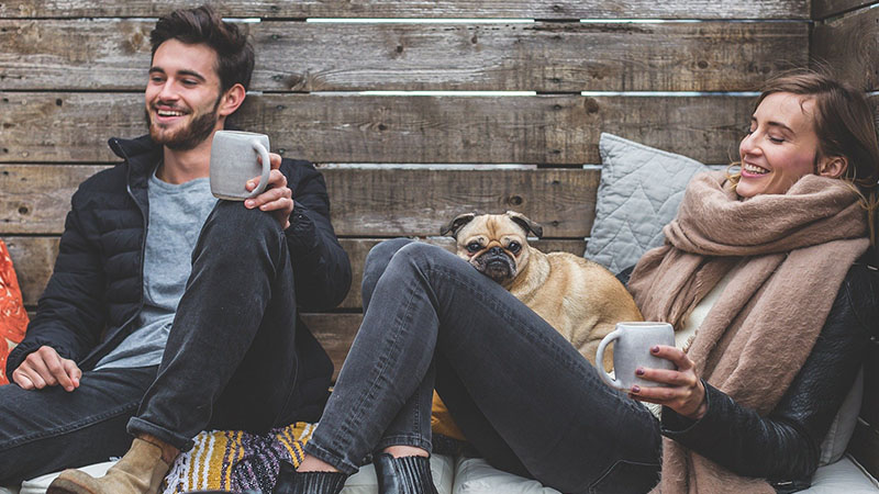 Practical exercises to achieve connection with our partner in time of confinement