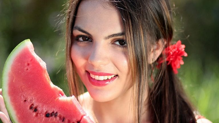 The relationship we have with food says more about our mind than our body